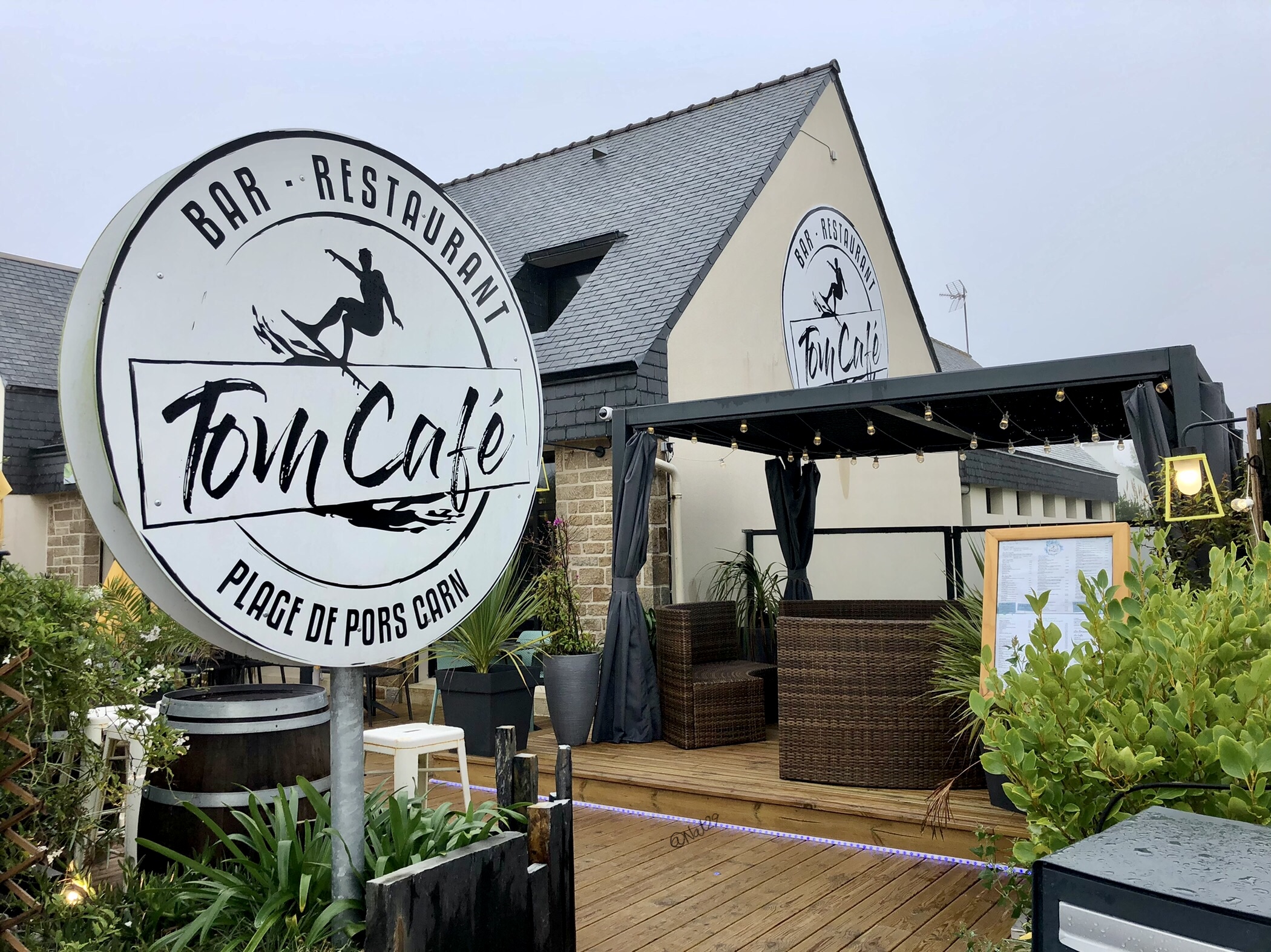 Entrée Tom Café